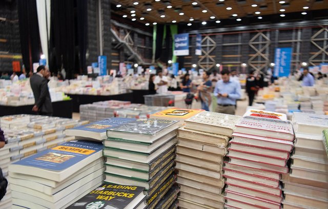 Bücher sind auch heute sehr beliebt.